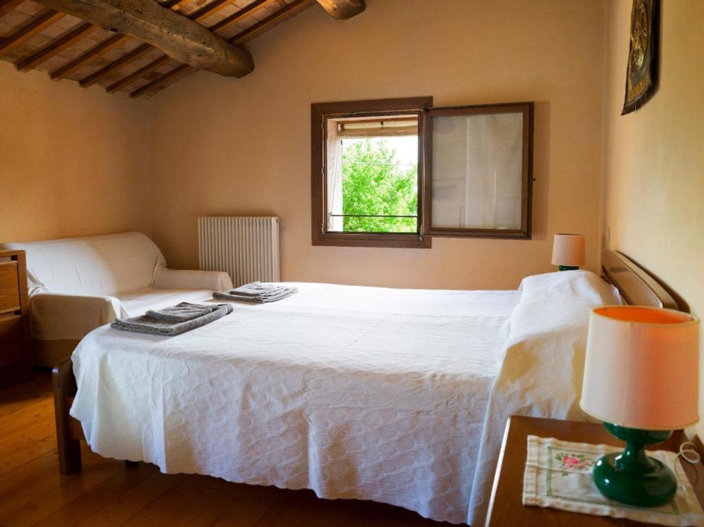 La Casa Di Laura Appartement Castelcucco Buitenkant foto